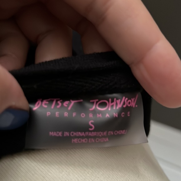 Betsy Johnson FEMME Sweat Top - Picture 4 of 5